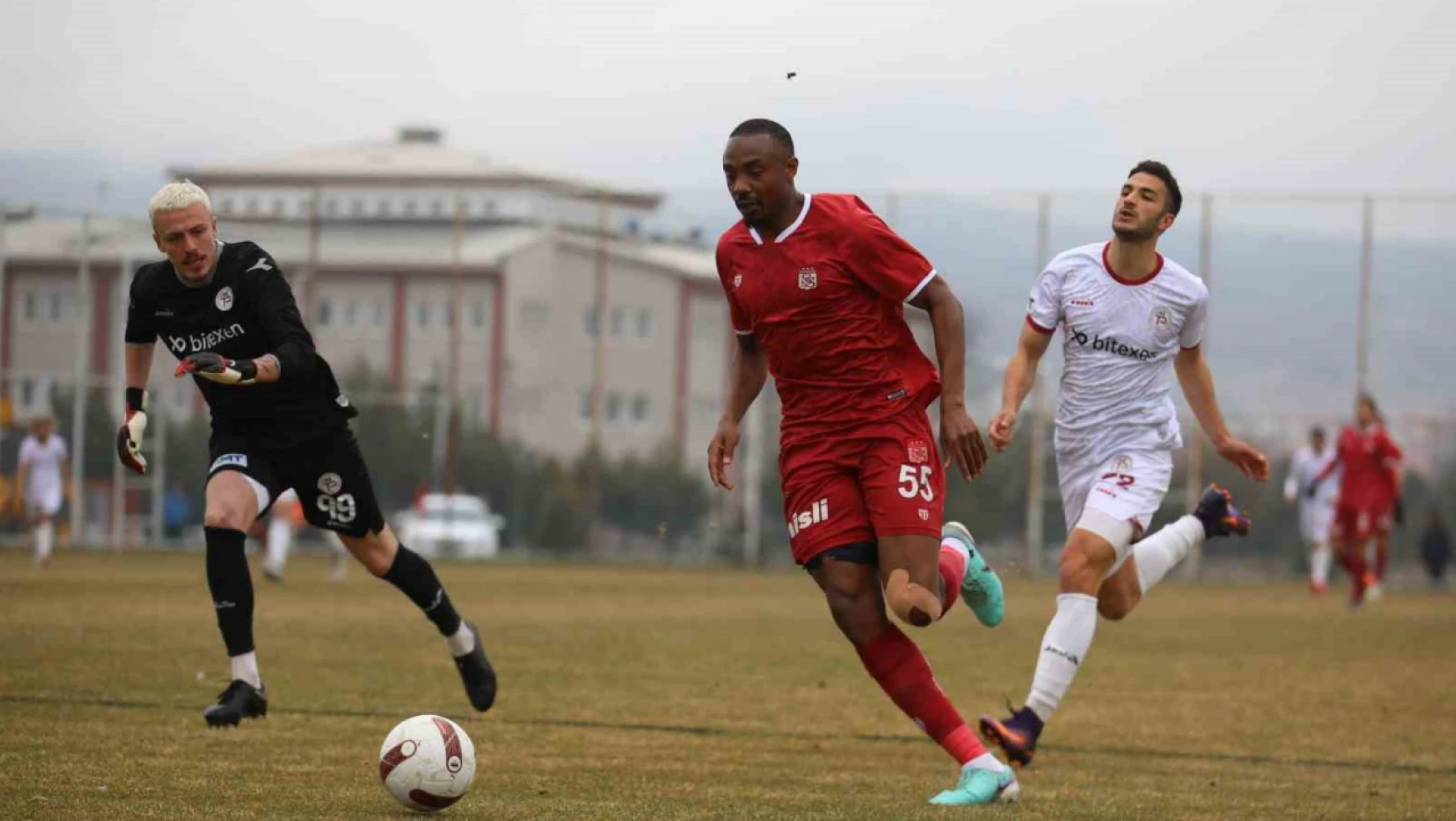 Sivasspor, hazırlık maçında Tokat Belediye Plevnespor'u 6-1 yendi