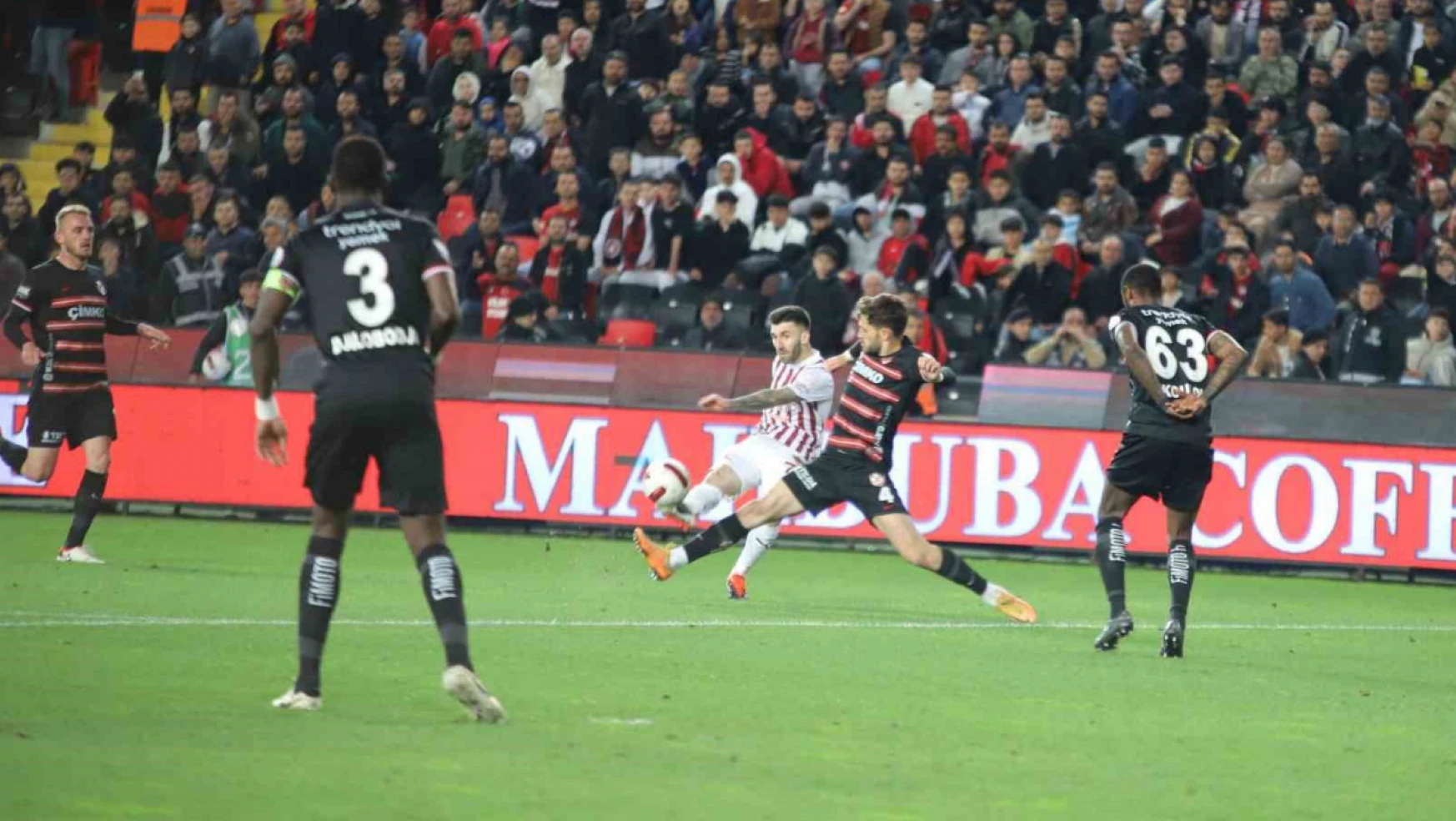Trendyol Süper Lig: Gaziantep FK: 1 - Hatayspor: 1 (Maç sonucu)