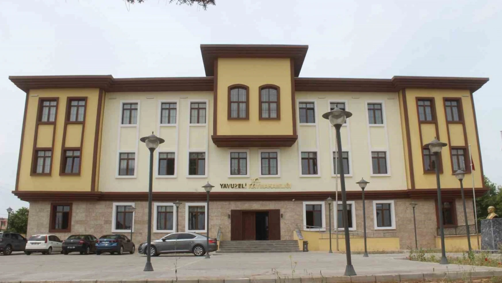 Yavuzeli'nde Yeni Kaymakamlık Binası Hizmete Açıldı
