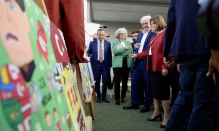 Almanya Cumhurbaşkanı Steinmeier, Gaziantep'te depremzedelerle bir araya geldi