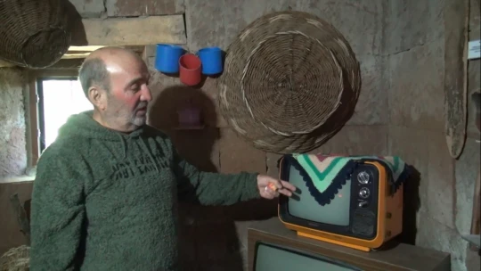 Babasından kalan 2 katlı evi topladığı eşyalarla müzeye çevirdi