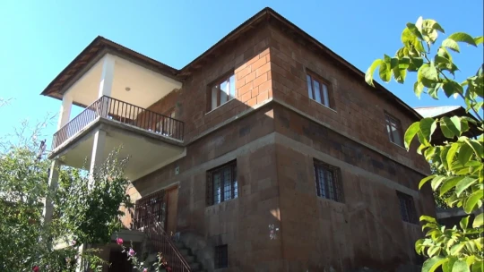 Babasından kalan 2 katlı evi topladığı eşyalarla müzeye çevirdi