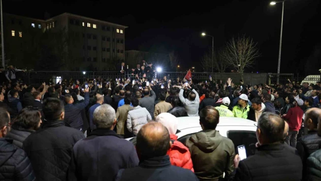 BBP iki dönem sonra yeniden kalesi olan Sivas'ta belediye başkanlığını kazandı