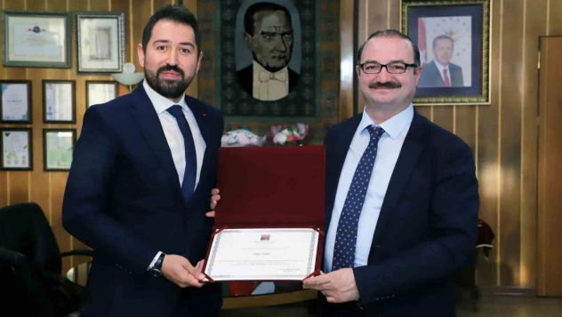 Dr. Eroğlu TEKNOFEST başarısını Rektör Hacımüftüoğlu ile paylaştı