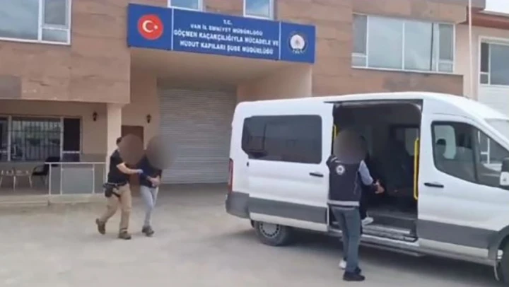 Van'da 4 organizatör tutuklandı