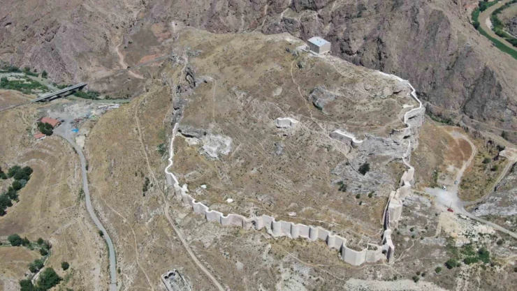 'Fethedilemeyen Türk Kalesi' 8 asır sonra da dikkat çekiyor