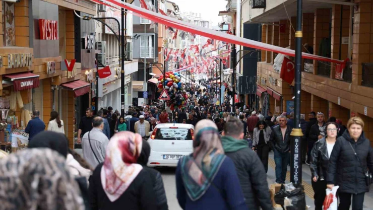 9 günlük bayram tatilini fırsat bilen Sivaslılar memleketlerine akın etti
