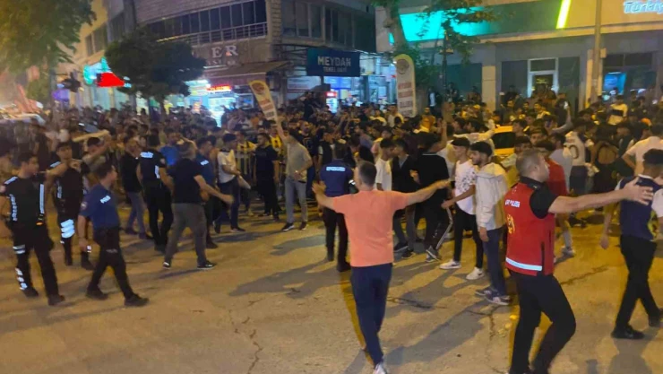 Adıyaman'da Fenerbahçe-Galatasaray maçı sonrası kavga