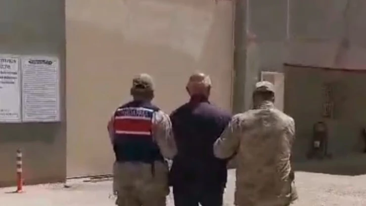 Ağrı'da 2 firari yakalandı