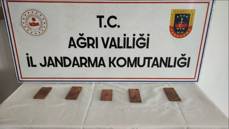 Ağrı'da 5 kilogram kaçak altın ele geçirildi
