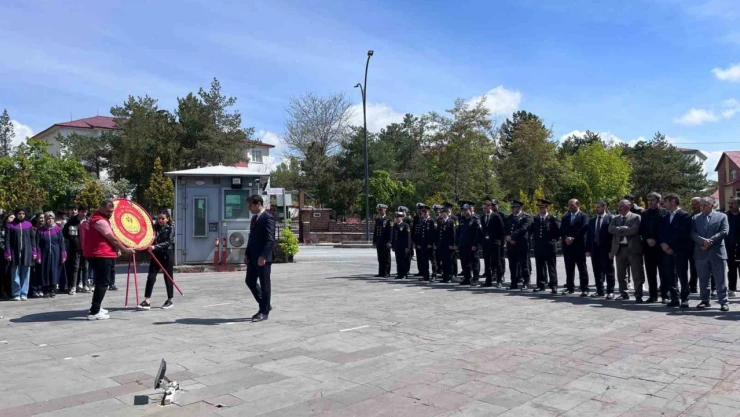 Ahlat'ta Gençlik Haftası kutlamaları başladı