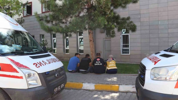 Ambülansla görev dönüşü kaza yapan araç şoförü ve hemşirenin vefatı mesai arkadaşlarını hüzne boğdu