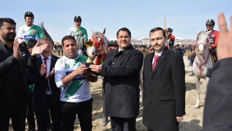 Aşkale'de ata sporuna yoğun ilgi