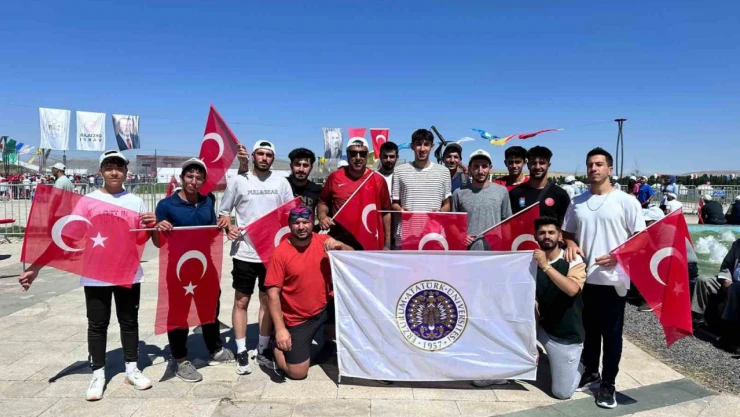 Atatürk Üniversitesi ailesi, Malazgirt'te kahraman ecdadını andı
