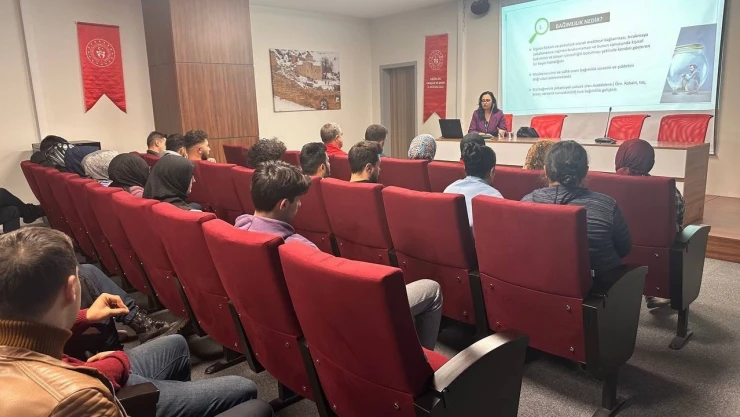 Bağımlılıkla mücadele konusunda bilgilendirme yapıldı
