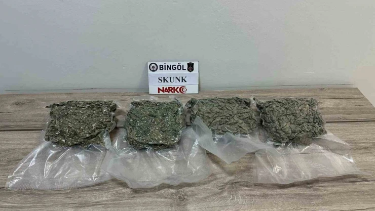 Bingöl'de 2 kilo 86 gram skunk ele geçirildi