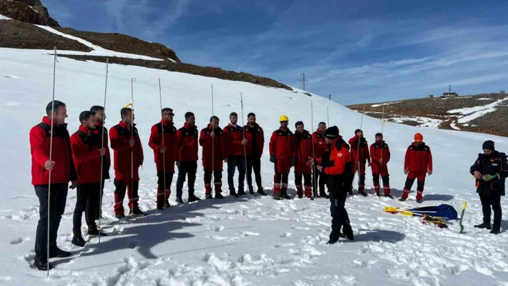 Bitlis'te AFAD'dan çığ eğitimi