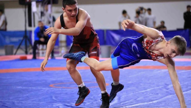Cenk İldem U15 Erkekler Grekoromen Güreş Türkiye Şampiyonası sona erdi