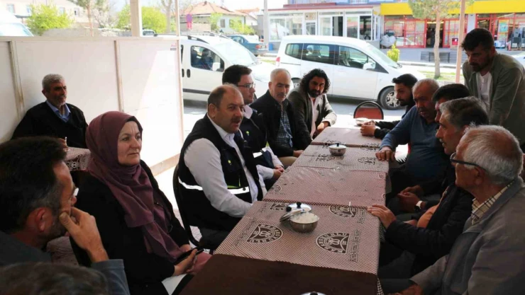 Çiftçiler bilgilendiriliyor