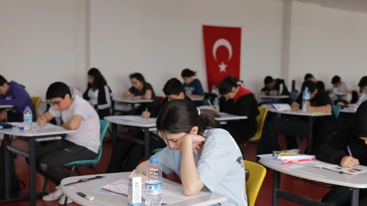 CÜ Vakfı Okulları'nda LGS kampı başladı