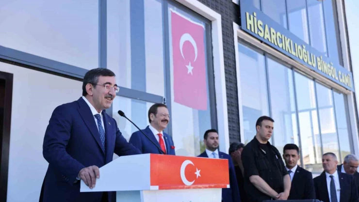 Cumhurbaşkanı Yardımcısı Yılmaz, 'Birlik beraber içerisinde geleceğe yürümeye devam edeceğiz'