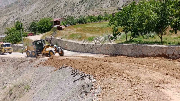 Erzurum'da heyelan kamerada