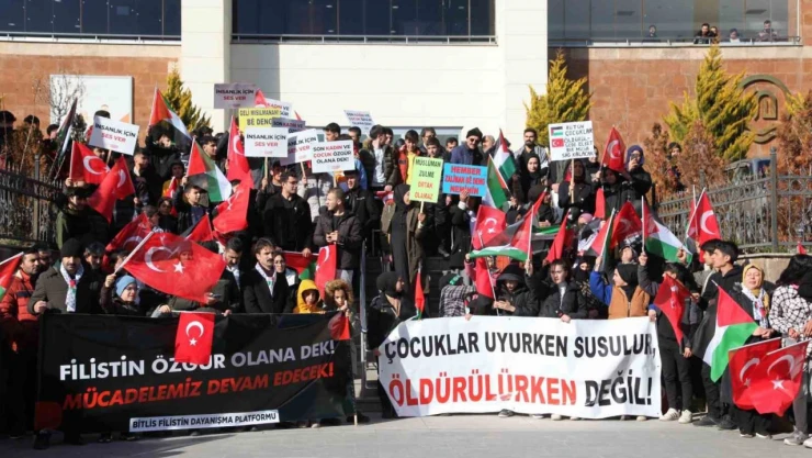 Filistin için Ahlat'ta yürüyüş yapıldı