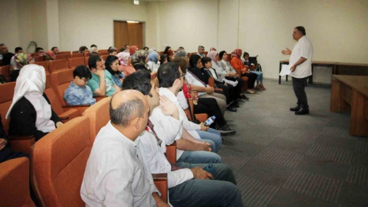 GAÜN'de 'Dünya Astım Günü' toplantısı düzenlendi