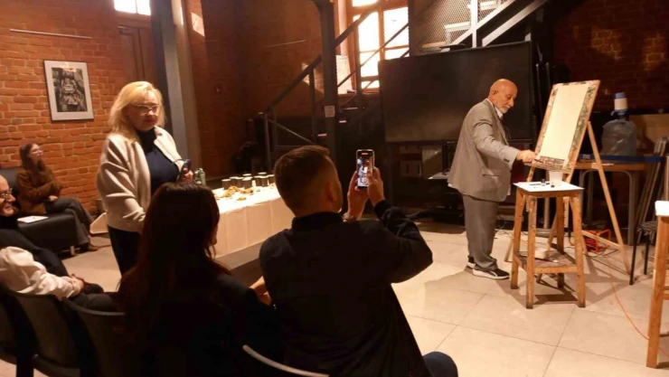 GAÜN Öğretim Üyesi Aliyev Rusya'da sergi açtı