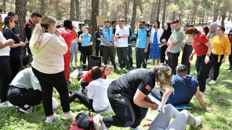 Gaziantep'te gerçeği aratmayan afet tatbikatı