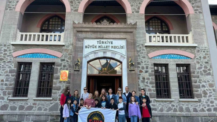 GKV Özel İlkokulu öğrencileri Ankara'yı mercek altına aldı