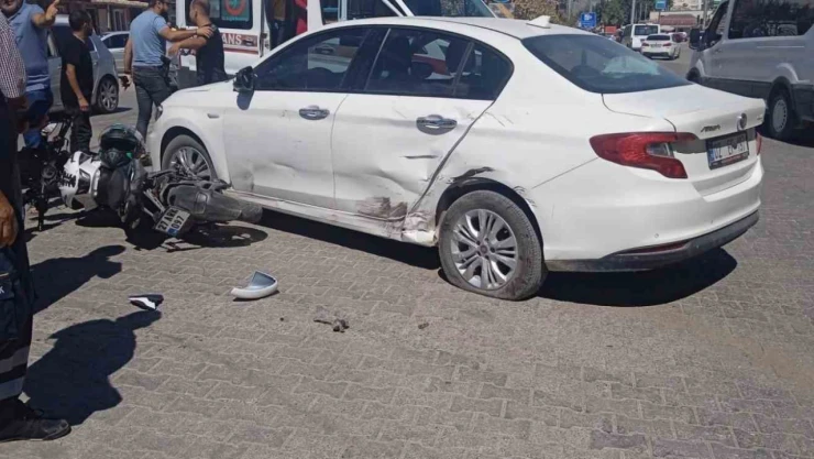 Gölbaşı'nda otomobil ile motosiklet çarpıştı