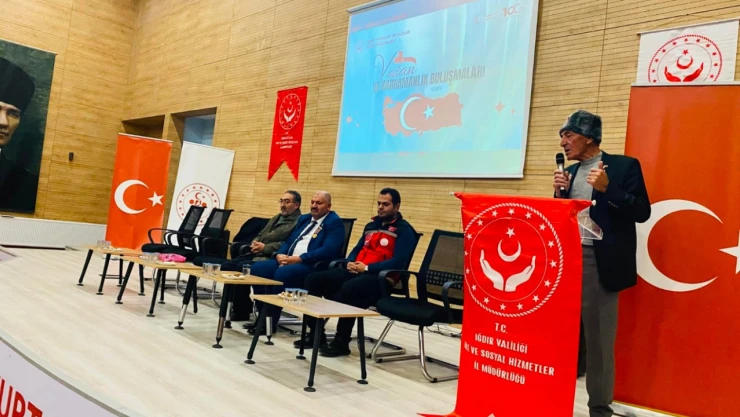 Iğdır'da gaziler, üniversite öğrencileriyle buluştu