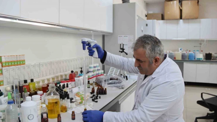 Iğdır Üniversitesinin yeni ihtisas ürünü ile tırnak eti soyulmaları tarih oluyor