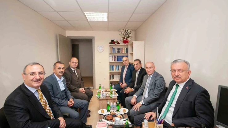 İlahiyat Fakültesinde 4 akademisyen doçentliğe yükseldi