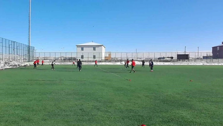 Kars 36 Spor hazırlıklarını sürdürüyor