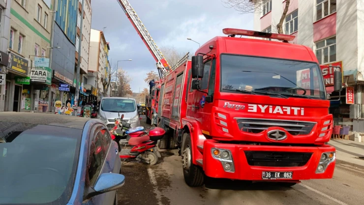 Kars'ta baca yangını söndürüldü