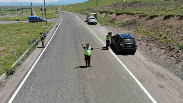 Kars'ta jandarmadan huzur ve güven uygulaması
