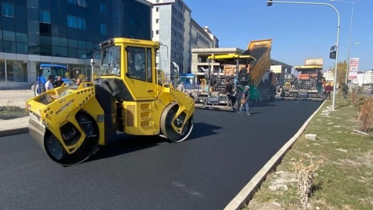 Kars'ta Kayyum milletin parasını, milletinin hizmetinde kullandı