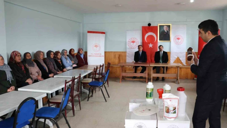 Karslı kadın çiftçiler 'Sağım Hijyeni ve Sanitasyon' kursunu tamamladı