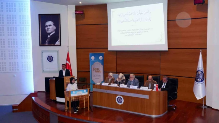 Kuran-ı Kerim'i en iyi okumak için yarıştılar