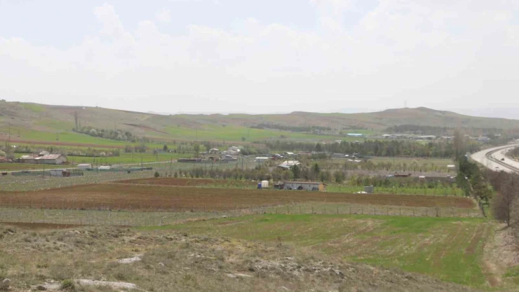 Maraş ve Tokat depremlerini önceden bildirmişti, İstanbul için rahatlatan tahmin