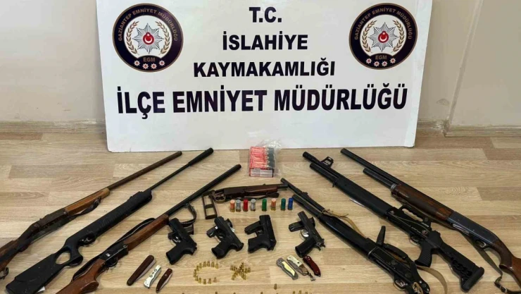 Meskun mahalde havaya silahla ateş açan 9 kişi yakalandı