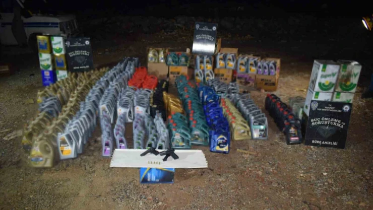 Motor yağı hırsızları polisten kaçamadı