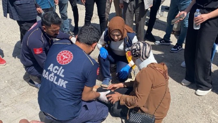 Motosiklet yayaya çarpıp kaçtı: 1 yaralı