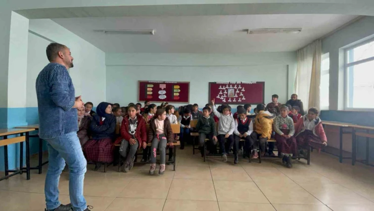 Muradiye'de 'Kariyer Günleri' etkinliği düzenlendi