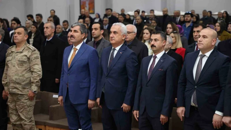 Muş'ta '24 Kasım Öğretmenler Günü' kutlandı