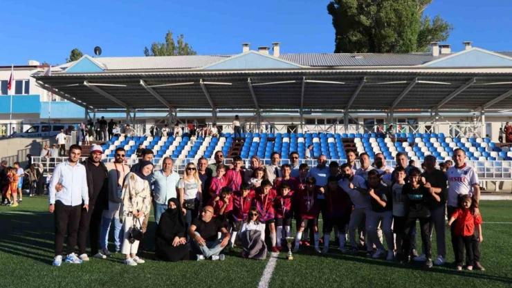 Oltu 25 Mart Spor Erzurum şampiyonu