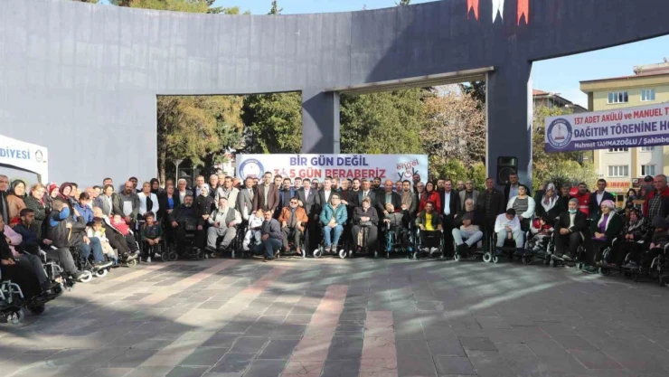 Şahinbey'den 3 bin 712 engelli vatandaşa akülü ve manuel tekerlekli sandalye