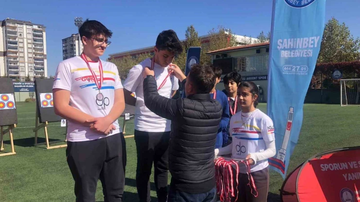 SANKO Okulları öğrencilerinin okçuluk başarısı